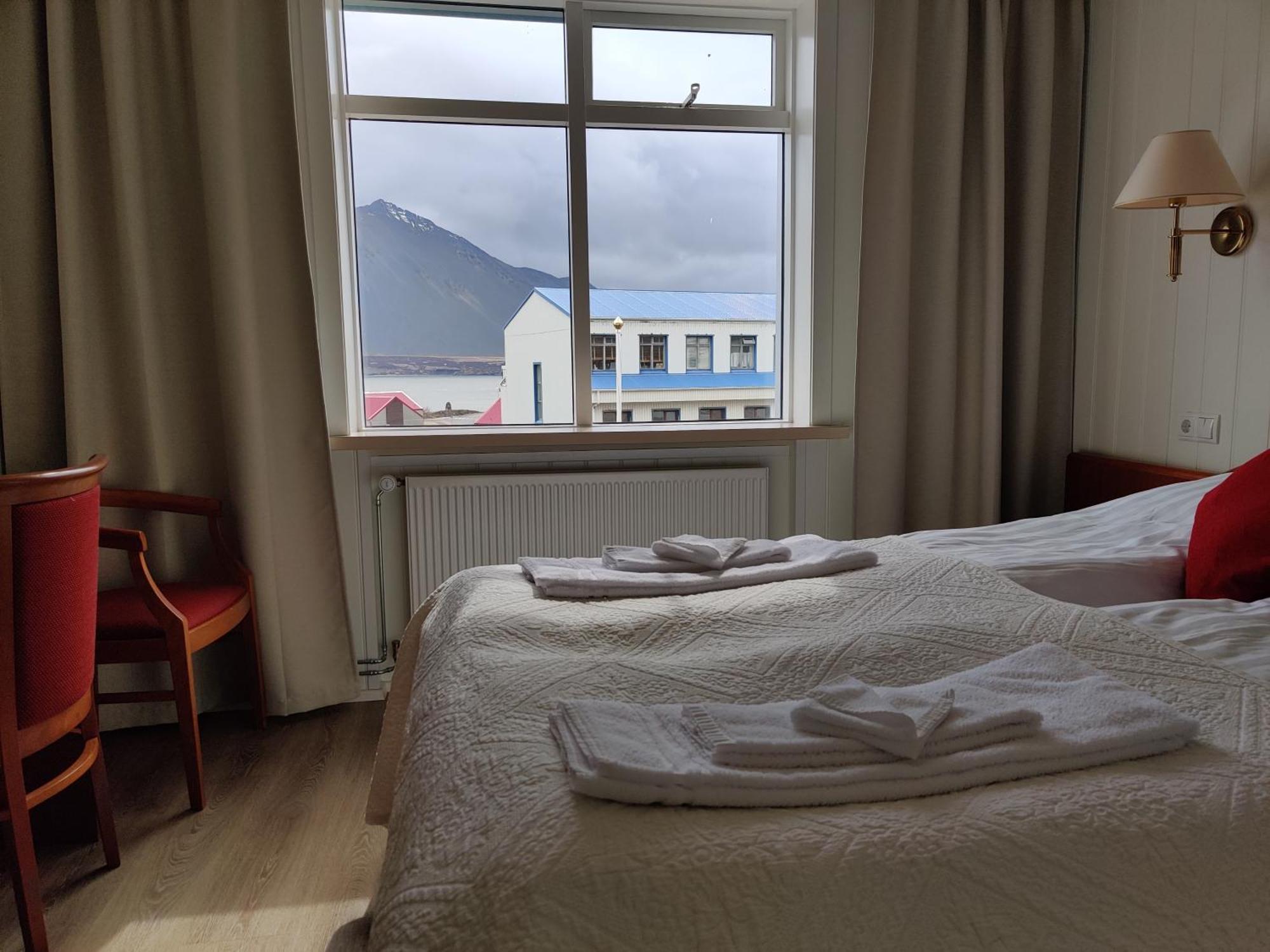 Hotel Borgarnes Bagian luar foto
