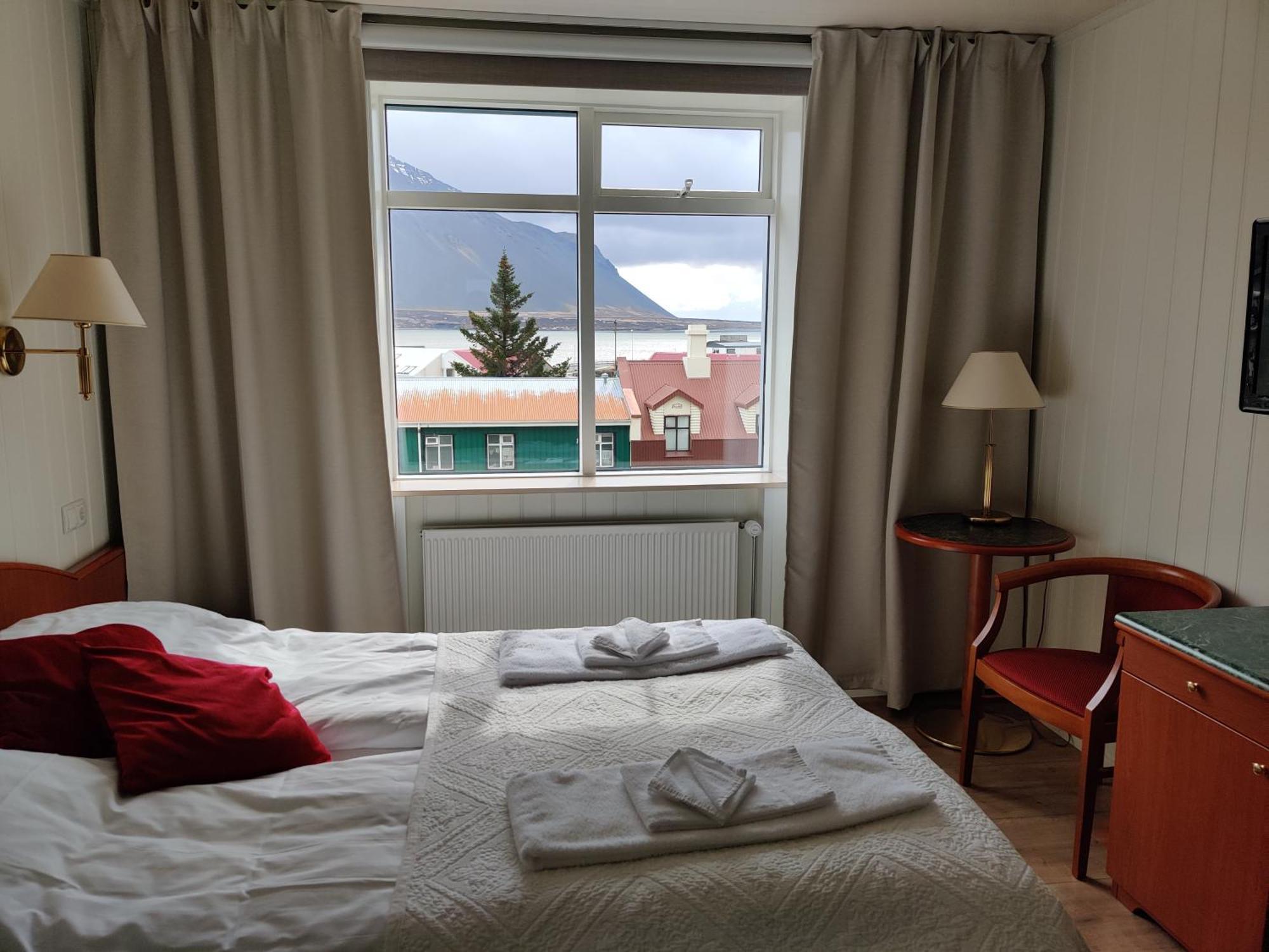 Hotel Borgarnes Bagian luar foto