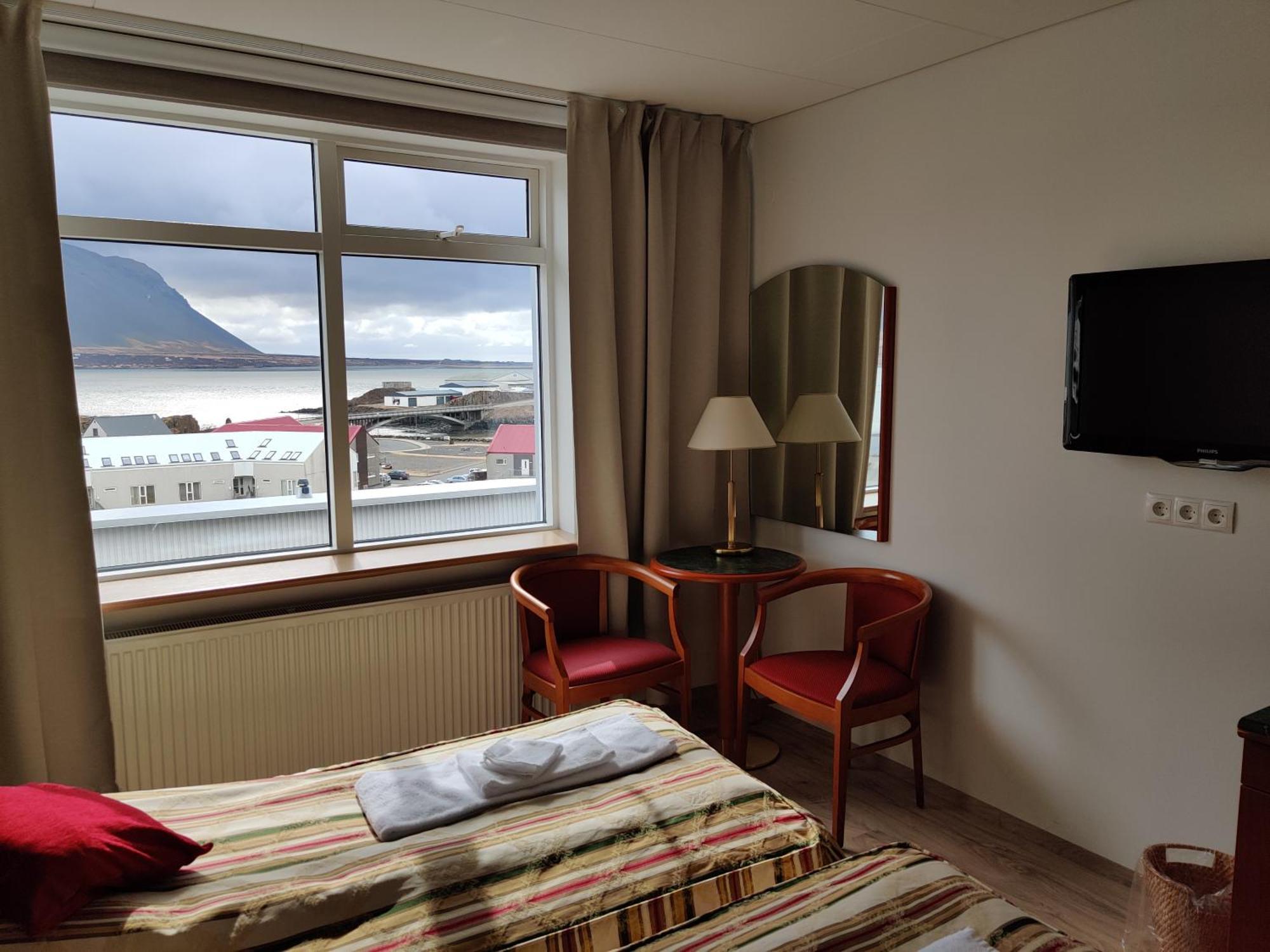 Hotel Borgarnes Bagian luar foto
